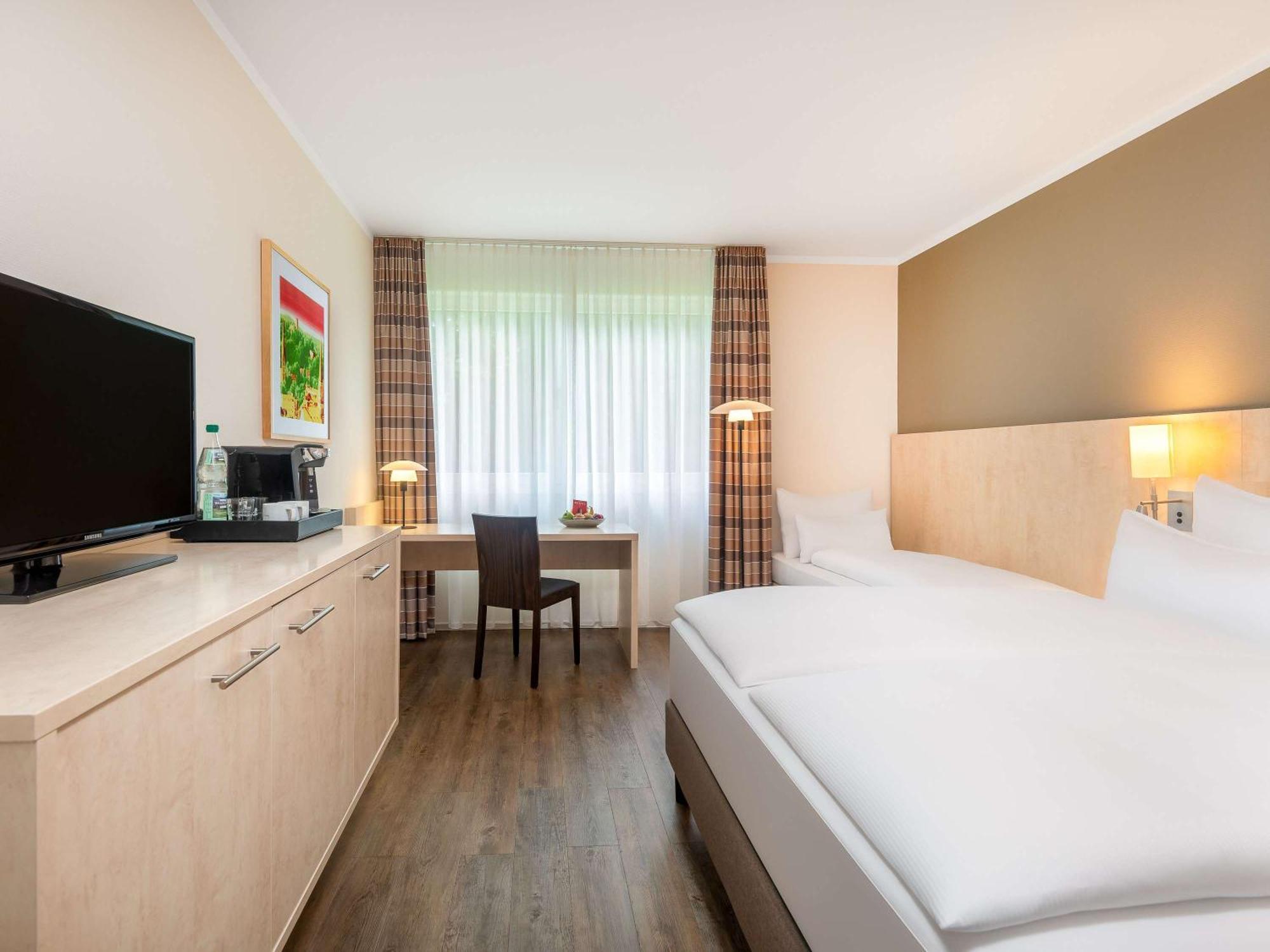 Mercure Hotel Bielefeld Johannisberg Экстерьер фото
